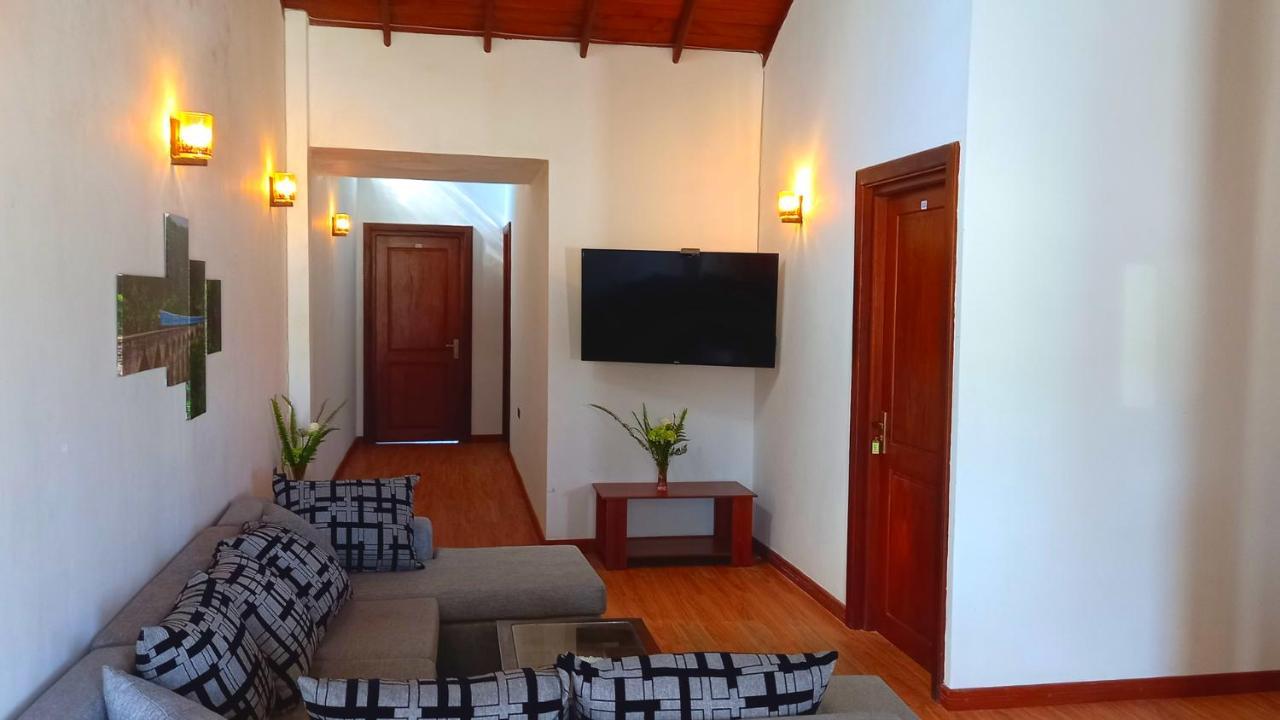Moonplain Bungalows Нувара-Элия Экстерьер фото